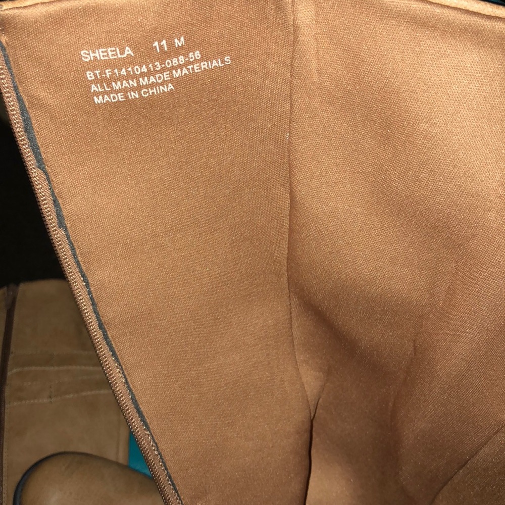 Boots - Picture 4 of 4